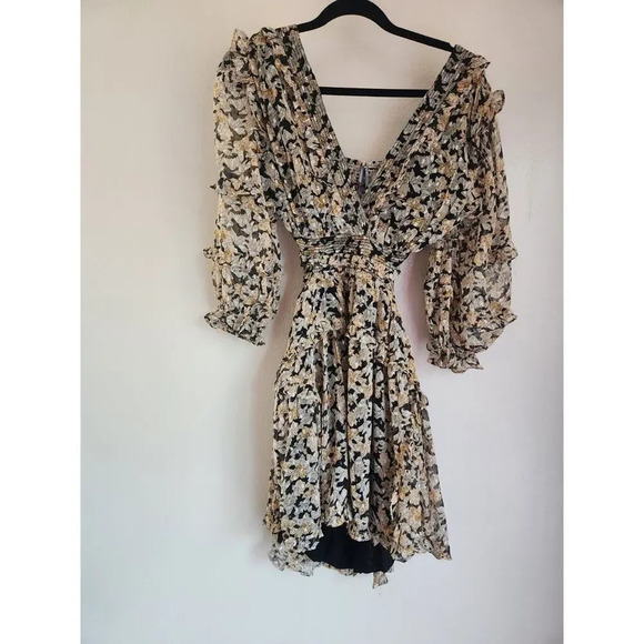 NWD By Anthropologie V-Neck Ruffle Cutout Dress Size S Neutral 9E405 - Picture 2 of 14